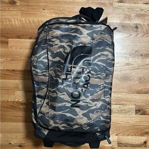 North Face Rolling Thunder ‘22